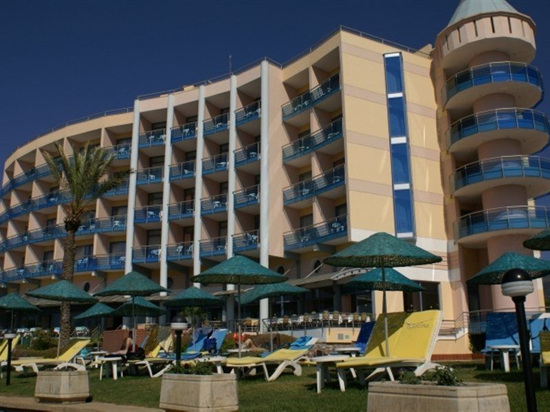 Faustina & 4* Kusadası