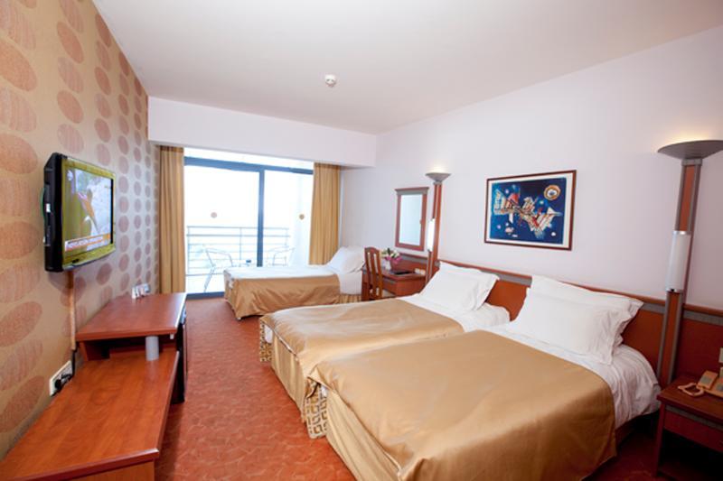 Faustina & Otel Kuşadası